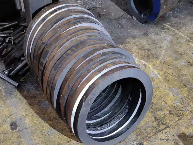 清城30CrMo无缝钢管切割